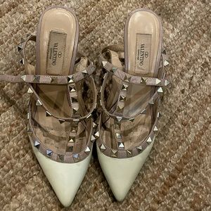 Ivory white Valentino rockstud pump heels